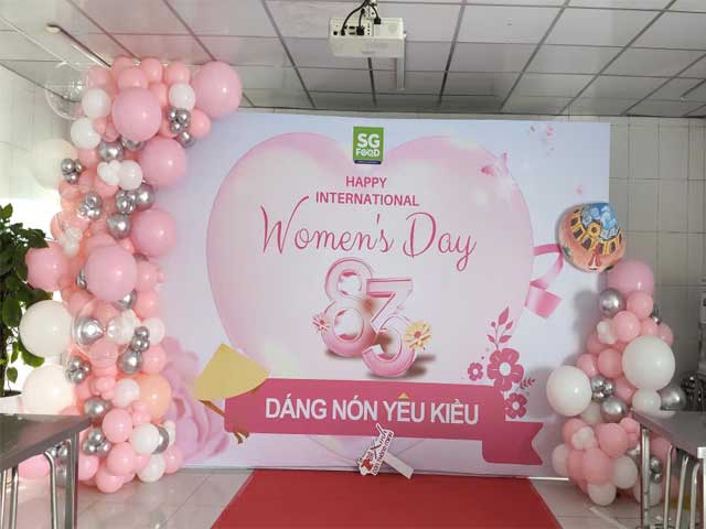 Mẫu Backdrop Trang Trí 8/3 Đẹp Tông Hồng